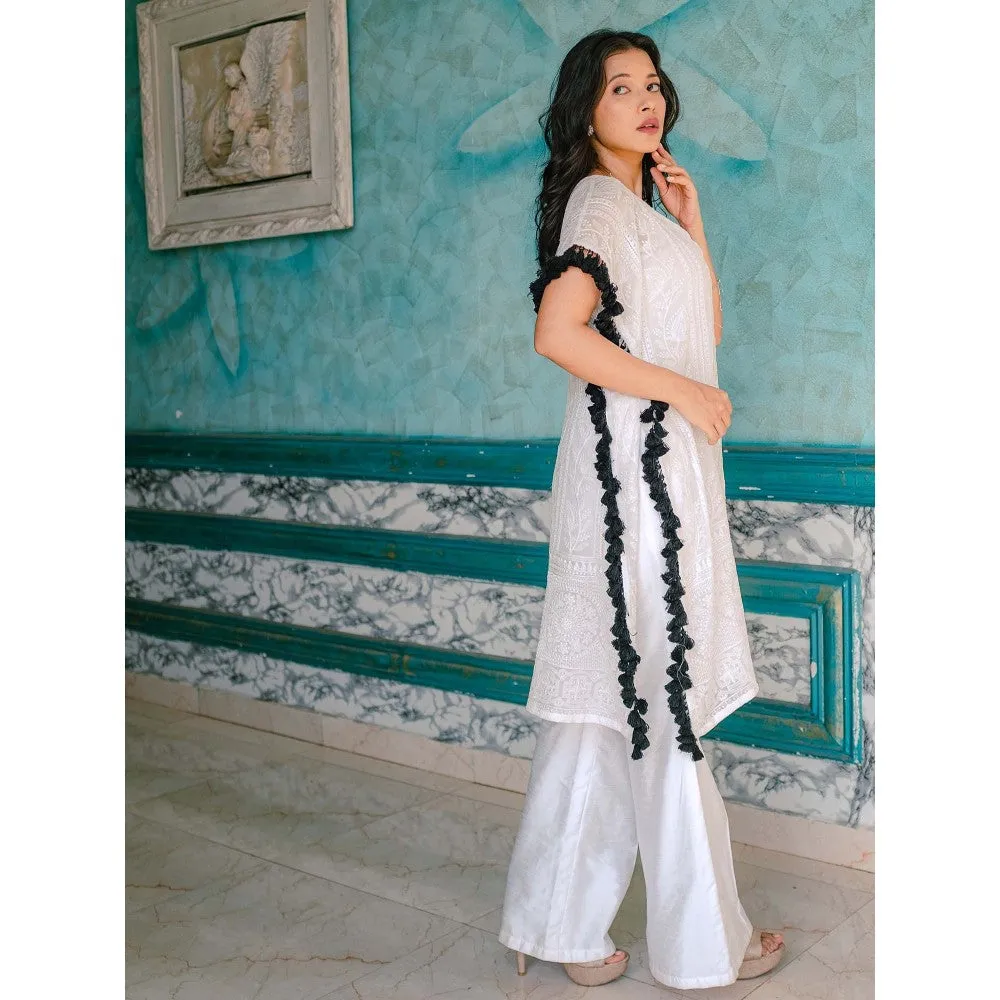 MONK & MEI Begum Chikankari Kaftan & Pants- White (Set of 2)