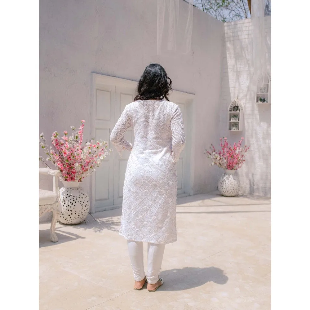 MONK & MEI Malak Straight Chikankari Kurta & Pants- White (Set of 2)